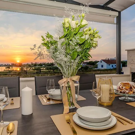 Villa New! Luxury Golden Hour Near The With Heated Pool And Sauna - Ta Leut Agency