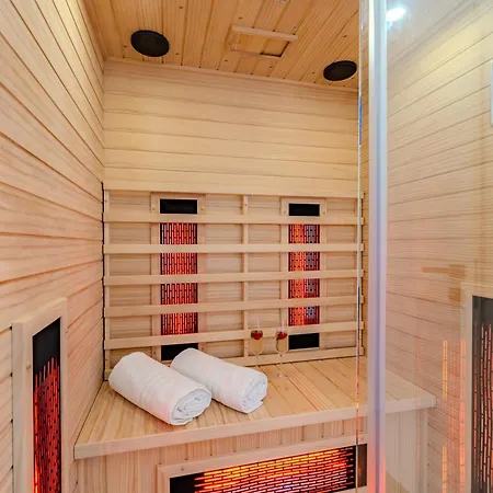 New! Luxury Golden Hour Near The With Heated Pool And Sauna - Ta Leut Agency