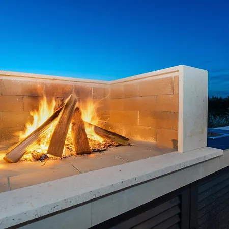 ヴィラ New! Luxury Golden Hour Near The With Heated Pool And Sauna - Ta Leut Agency