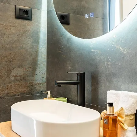 New! Luxury Golden Hour Near The With Heated Pool And Sauna - Ta Leut Agency ヴィラ *