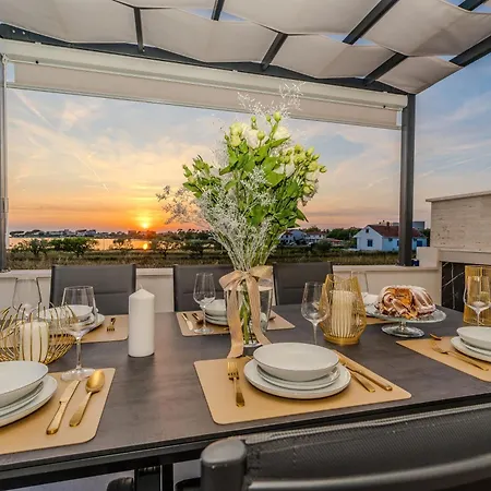 New! Luxury Golden Hour Near The With Heated Pool And Sauna - Ta Leut Agency *