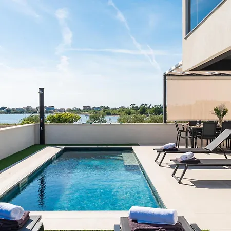 New! Luxury Golden Hour Near The With Heated Pool And Sauna - Ta Leut Agency ヴィラ